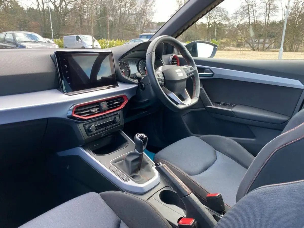 2021-seat-arona-10-tsi-fr-110ps-big-25