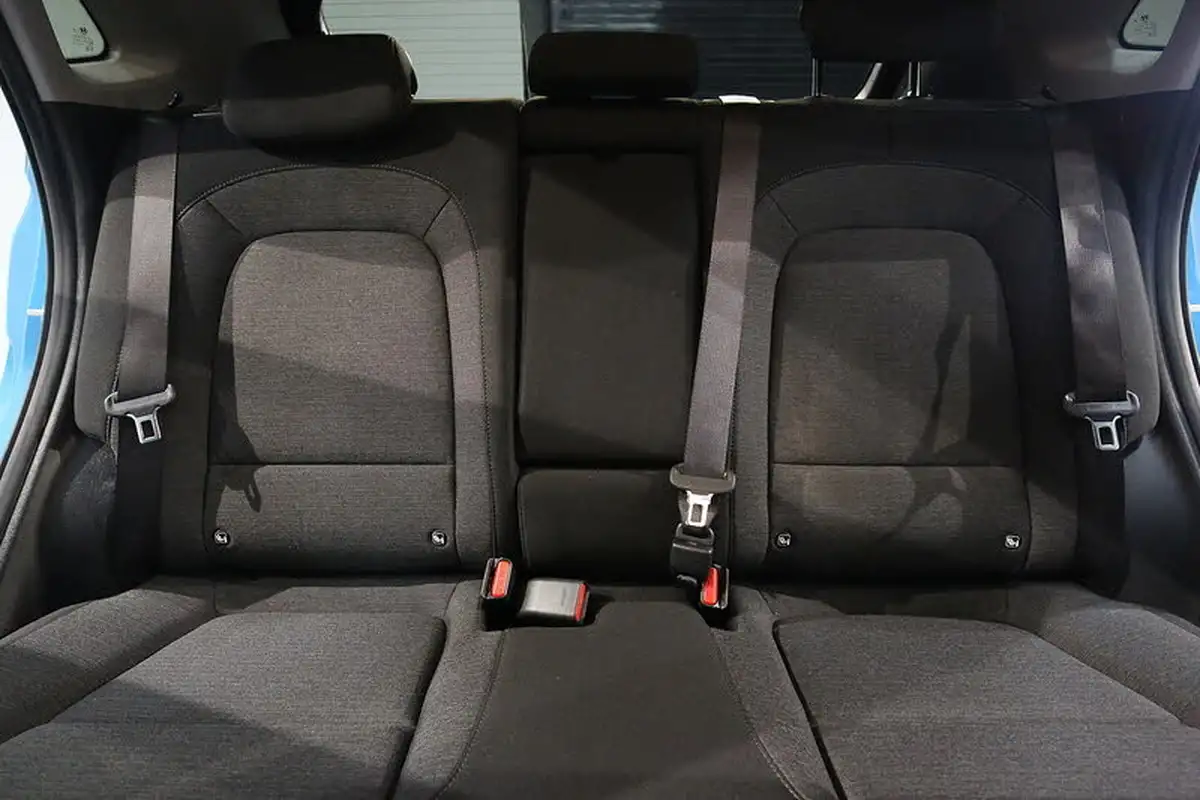 2022-hyundai-kona-e-premium-204ps-64kwh-7kw-obc-big-30