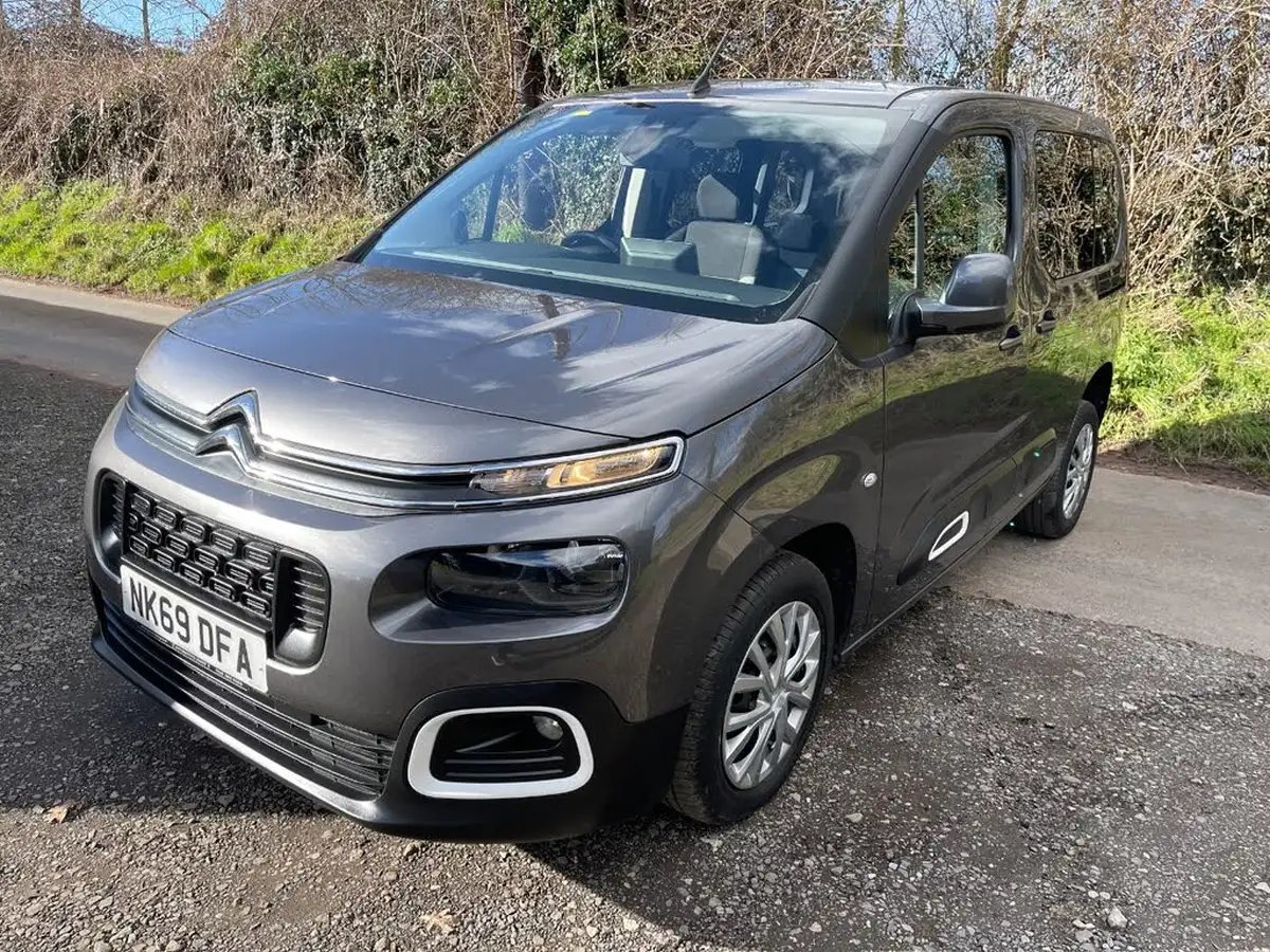2019-citroen-berlingo-15bluehdi-feel-m-size-130ps-eat8-big-17