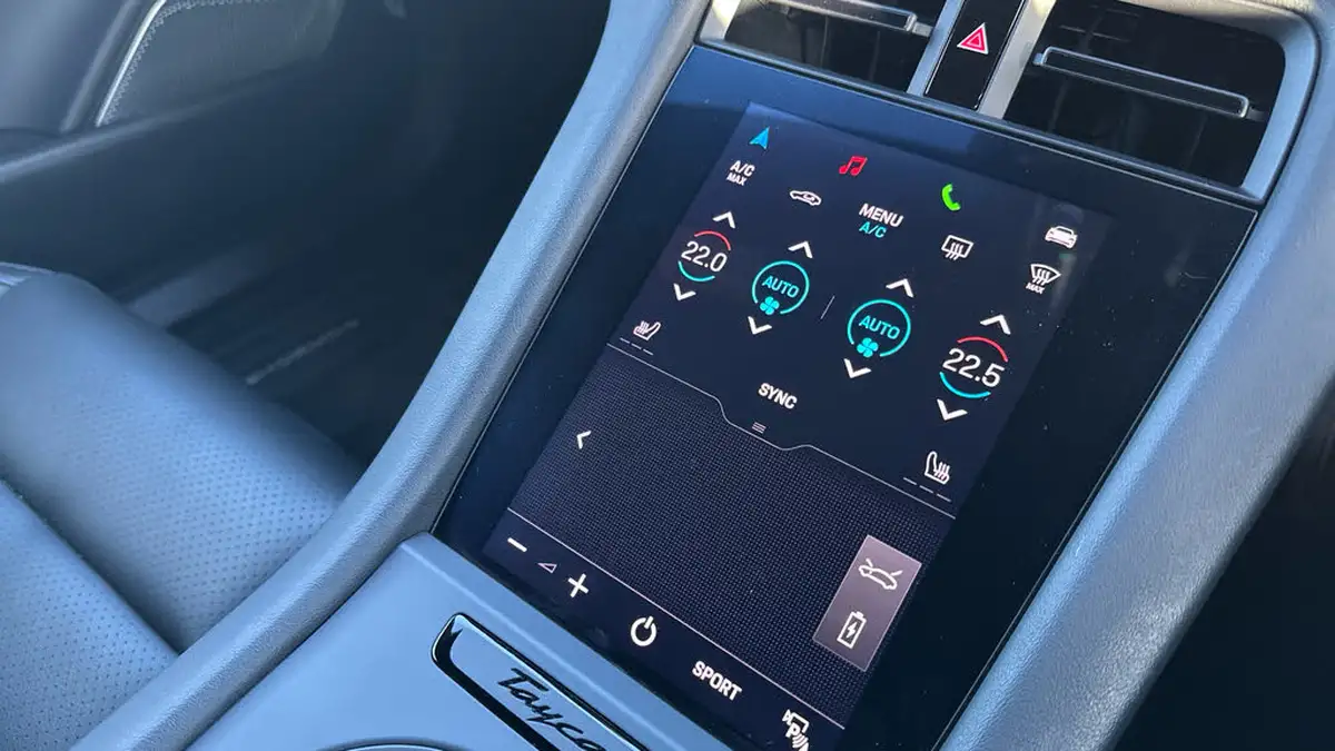 2021-porsche-taycan-e-base-476ps-performance-battery-plus-big-23
