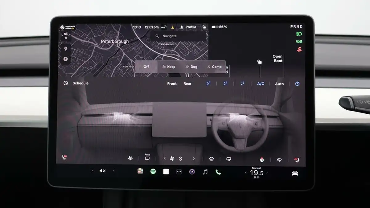 2022-tesla-model-y-e-long-range-big-11