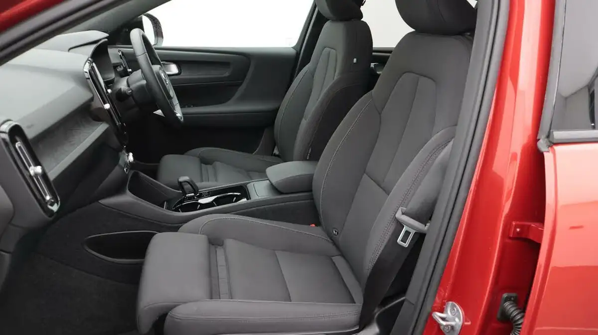 2023-volvo-c40-e-twin-recharge-core-big-14