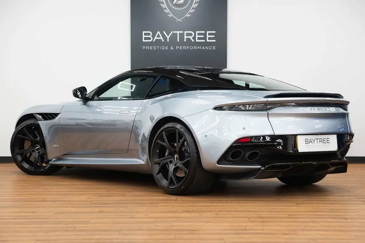 2019-aston-martin-dbs-52-v12-superleggera-big-1