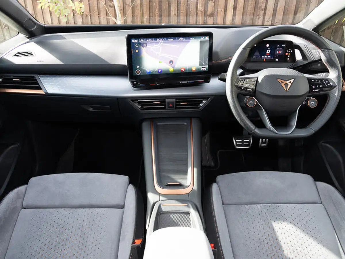 2023-cupra-born-e-v3-230ps-77kwh-e-boost-big-2