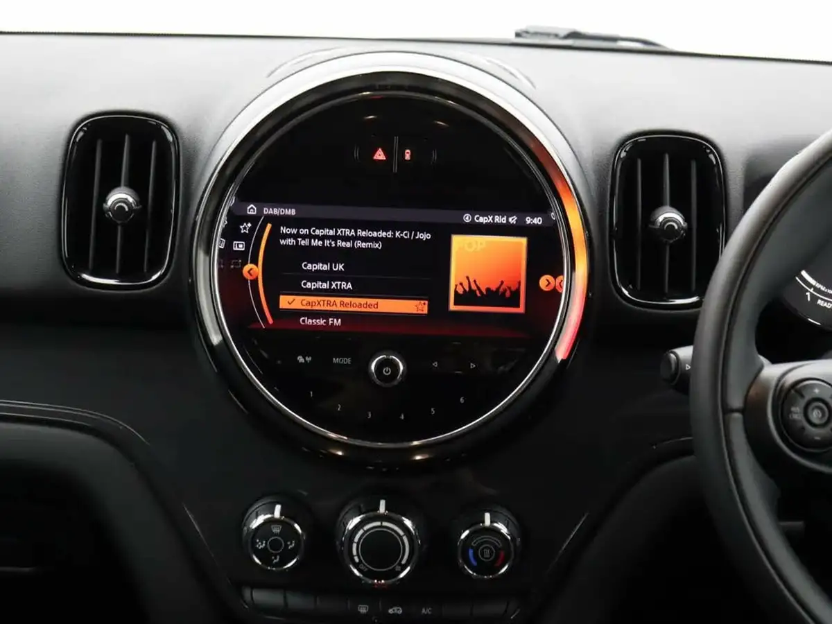 2020-mini-countryman-15-cooper-classic-comfort-big-6