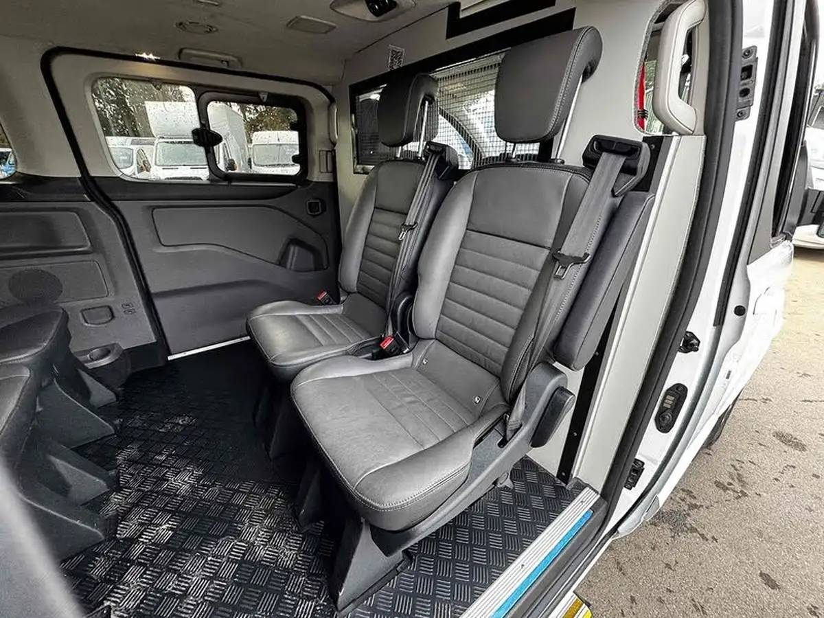 2023-ford-tourneo-custom-20tdci-320-l1-zetec-130pseu6dt-bus-8-seats-1997cc-auto-big-32