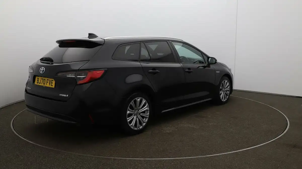 2021-toyota-corolla-18-vvt-i-design-trk-touring-sports-5d-big-46