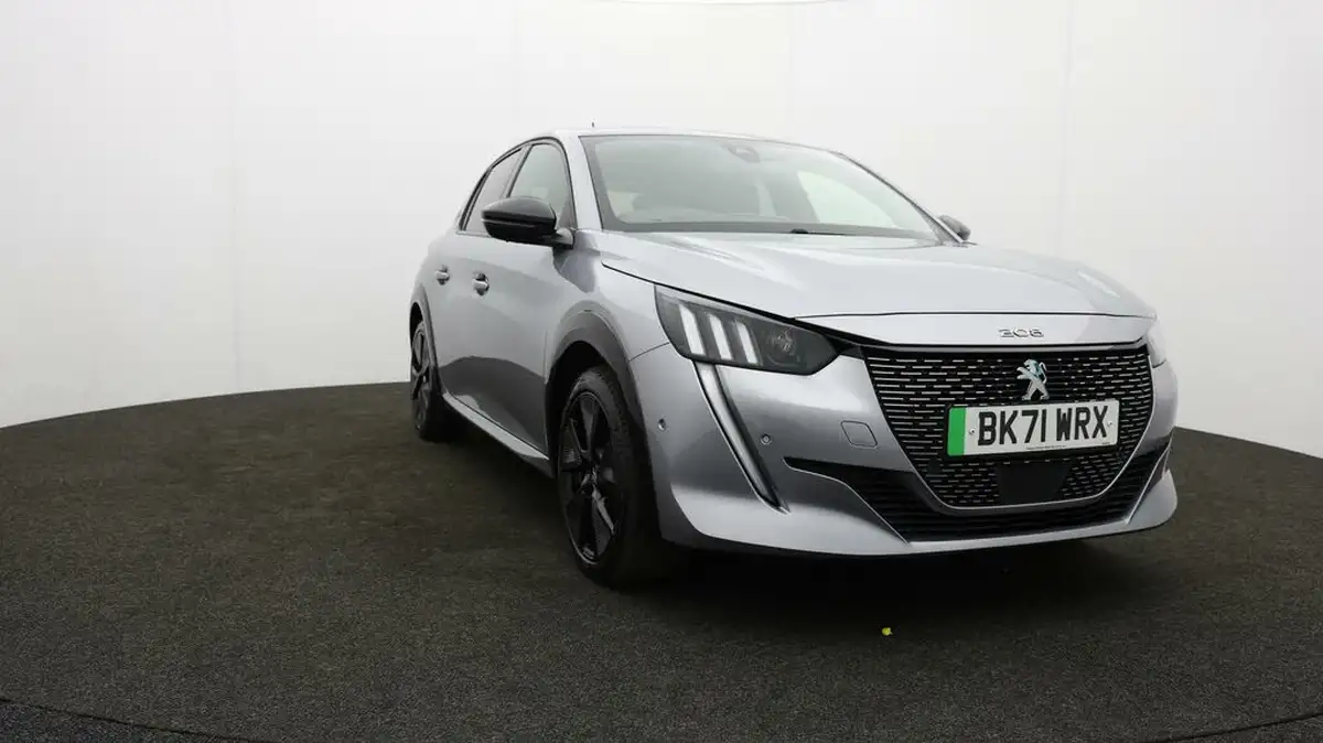 2021-peugeot-208-e-gt-50kwh-big-43
