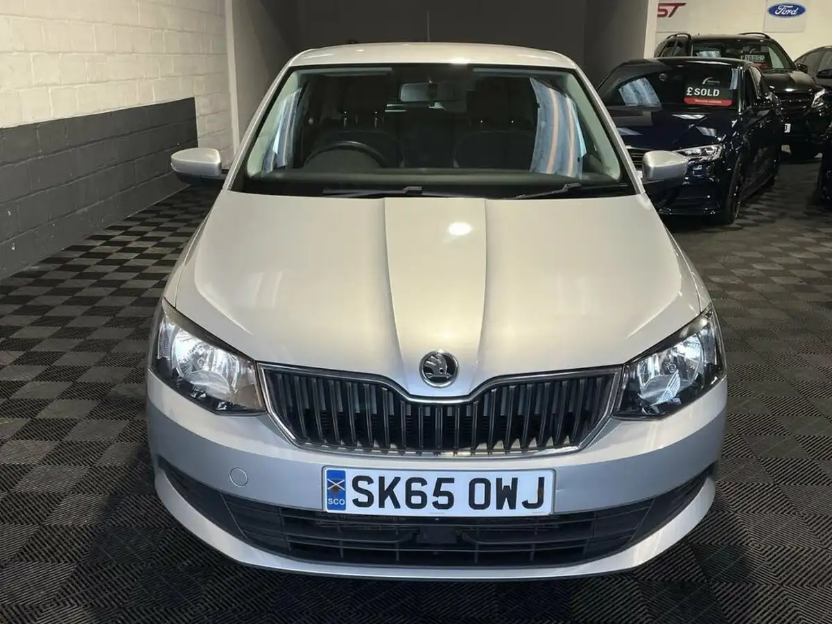 2015-skoda-fabia-12-tsi-se-90ps-hatchback-big-4