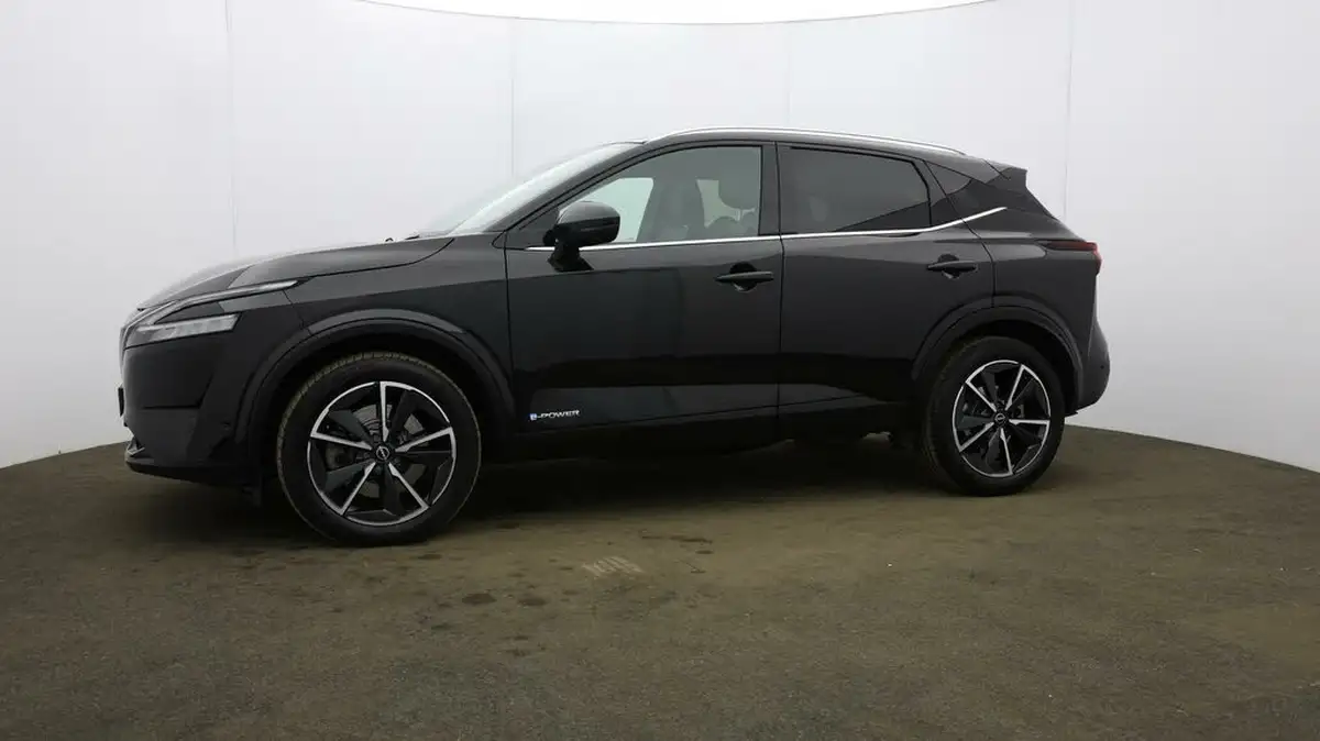 2022-nissan-qashqai-15-tekna-big-33
