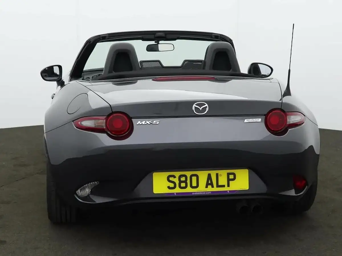 2017-mazda-mx-5-15-se-big-2