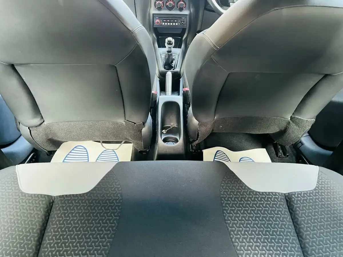 2014-citroen-ds3-12-dsign-plus-big-9