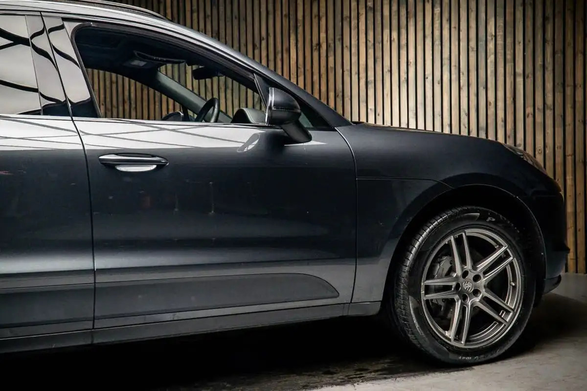 2020-porsche-macan-30-v6-s-big-13