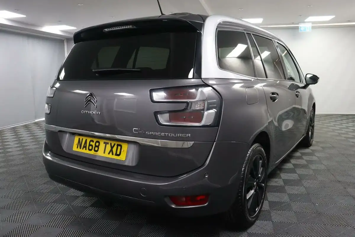 2018-citroen-grand-c4-spacetourer-15bluehdi-flair-eat8-big-8