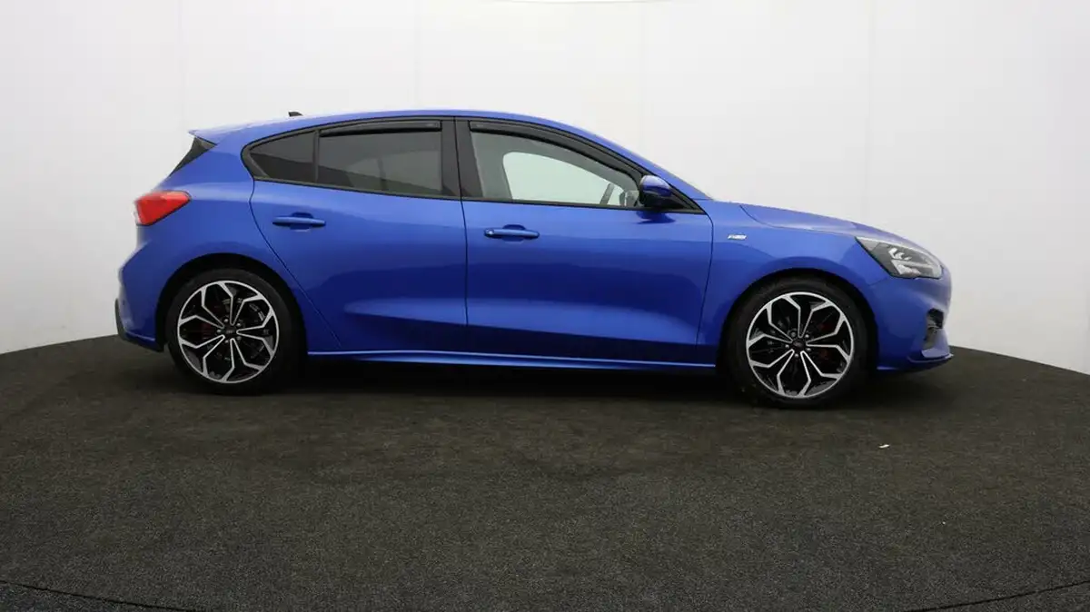 2020-ford-focus-15-st-line-x-hatchback-auto-big-7