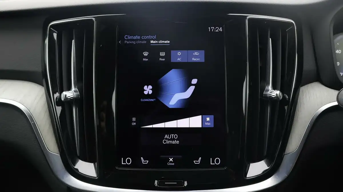 2020-volvo-v60-20-t6-inscription-big-11