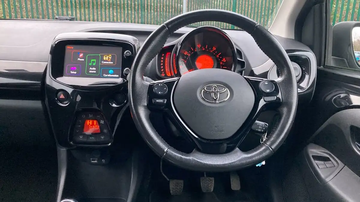 2018-toyota-aygo-10-vvt-i-x-press-71bhp-big-5
