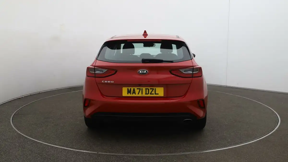 2021-kia-ceed-10-t-gdi-2-nav-hatchback-big-6