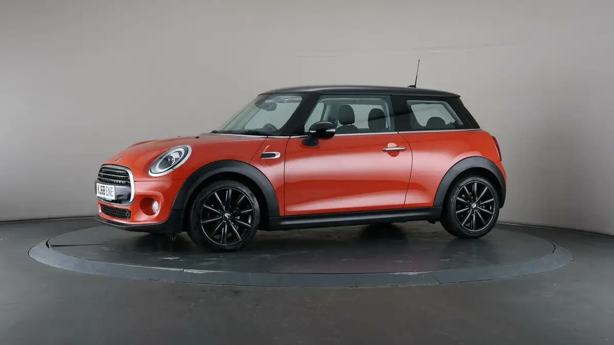 2019-mini-cooper-15-cooper-classic-ss-hatchback-3d-auto-big-37