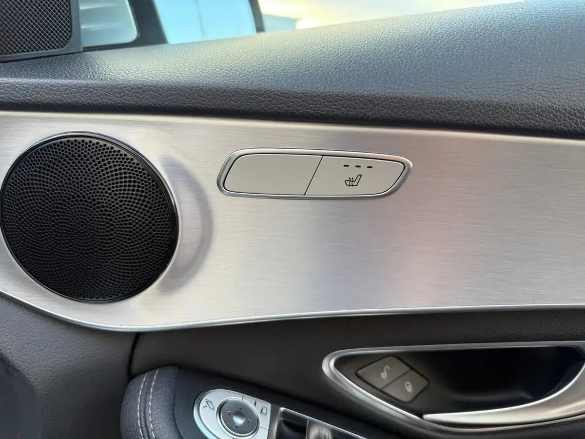 2019-mercedes-benz-c-class-20d-c220d-amg-line-premiumss-saloon-4d-big-18