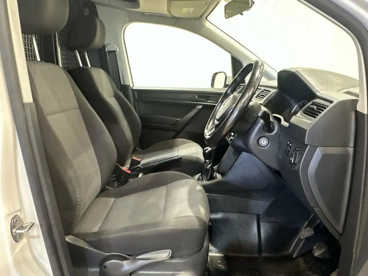 2019-volkswagen-caddy-20tdi-c20-trendline-bmt-102pseu6dt-big-1