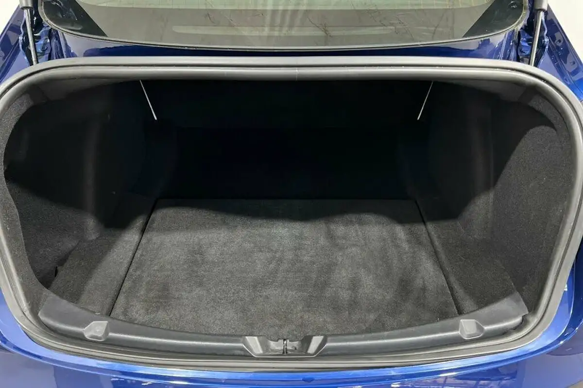 2019-tesla-model-3-e-4x4-performance-pack-big-40