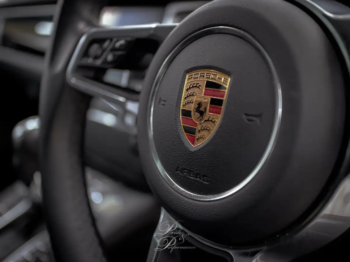2017-porsche-macan-30td-s-ss-big-30