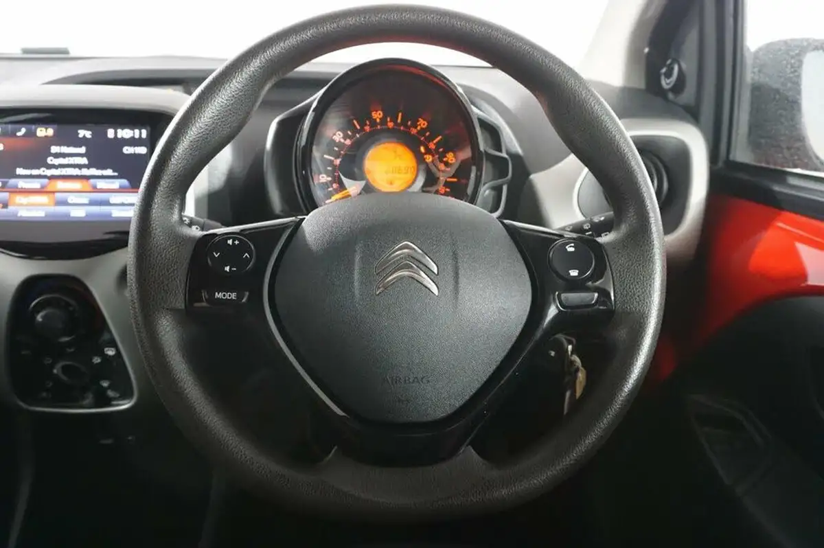 2018-citroen-c1-10-vti-feel-68ps-5d-big-15