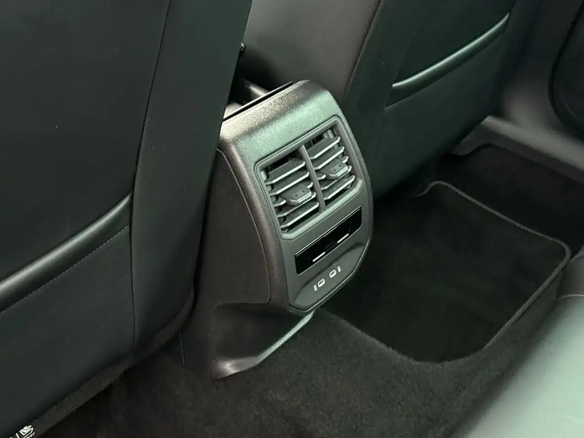 2024-cupra-formentor-15-tsi-v2-dsg-big-32