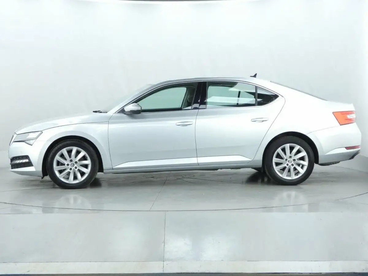 2019-skoda-superb-15-tsi-se-hatchback-big-4