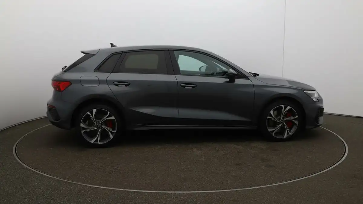 2021-audi-a3-14-45-tfsi-e-s-line-competition-big-8