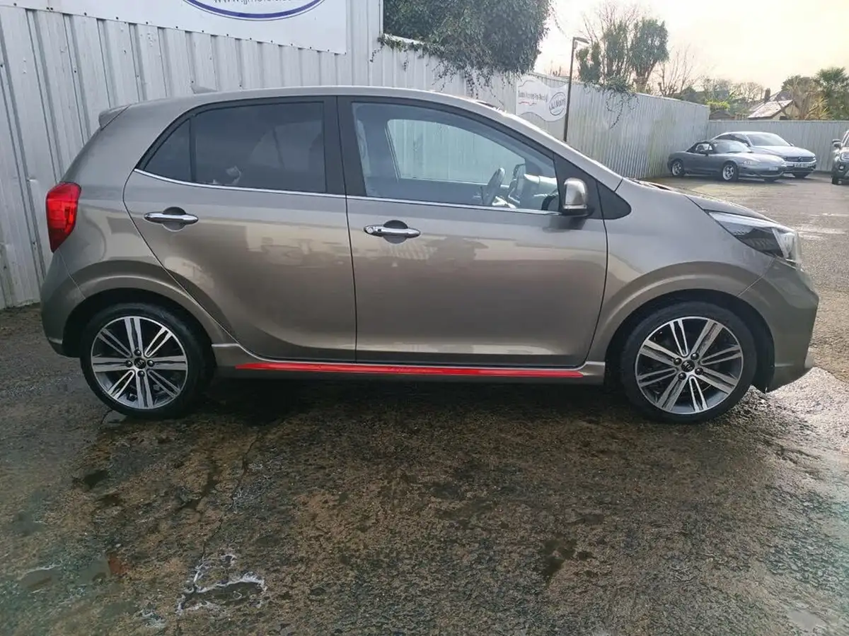 2018-kia-picanto-125-gt-line-s-big-1