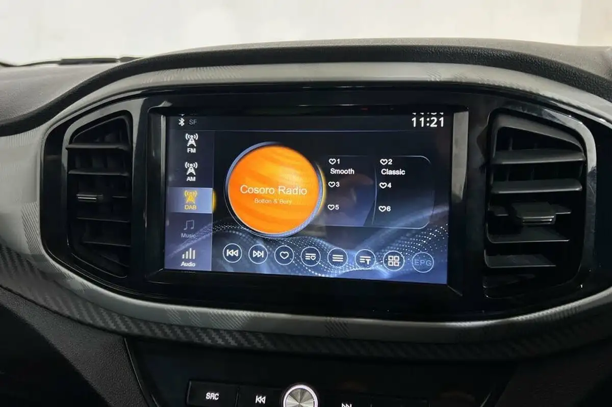 2022-mg-mg3-15-vti-tech-exclusive-nav-big-25
