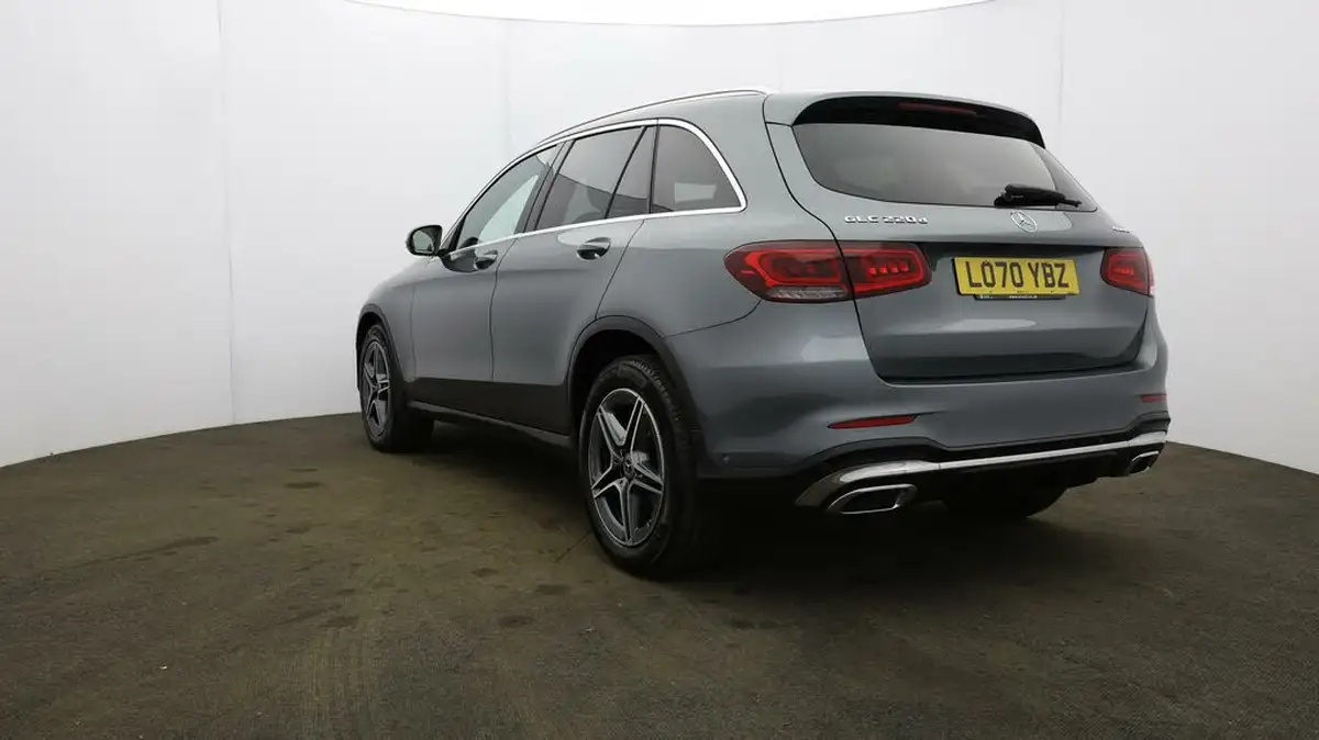 2021-mercedes-benz-glc-class-20d-glc220d-amg-line-station-wagon-5d-1950cc-4matic-plus-big-36