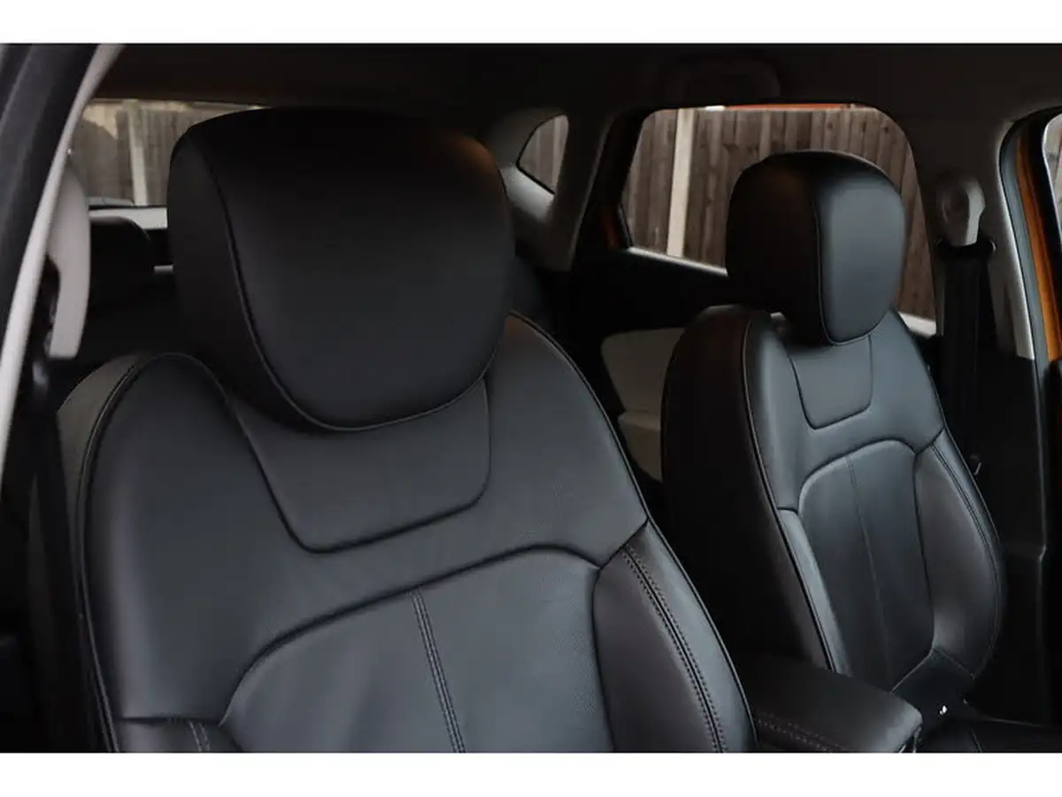 2019-renault-captur-13-tce-gt-line-150bhp-edc-auto-big-24