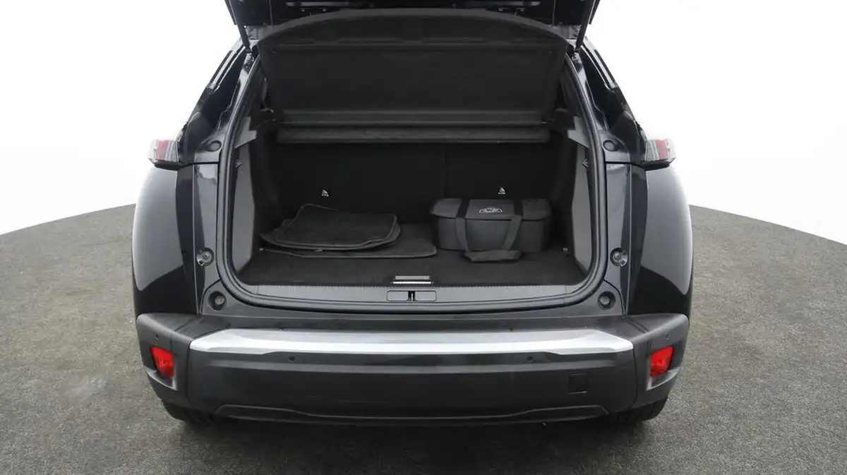 2022-peugeot-2008-suv-e-gt-premium-big-16