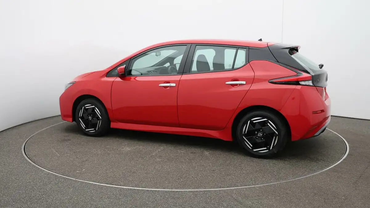 2022-nissan-leaf-e-acenta-39kwh-big-37
