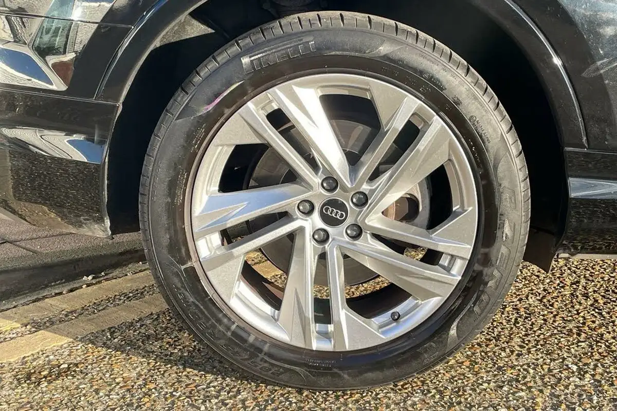 2022-audi-q7-30-45-tdi-s-line-big-8