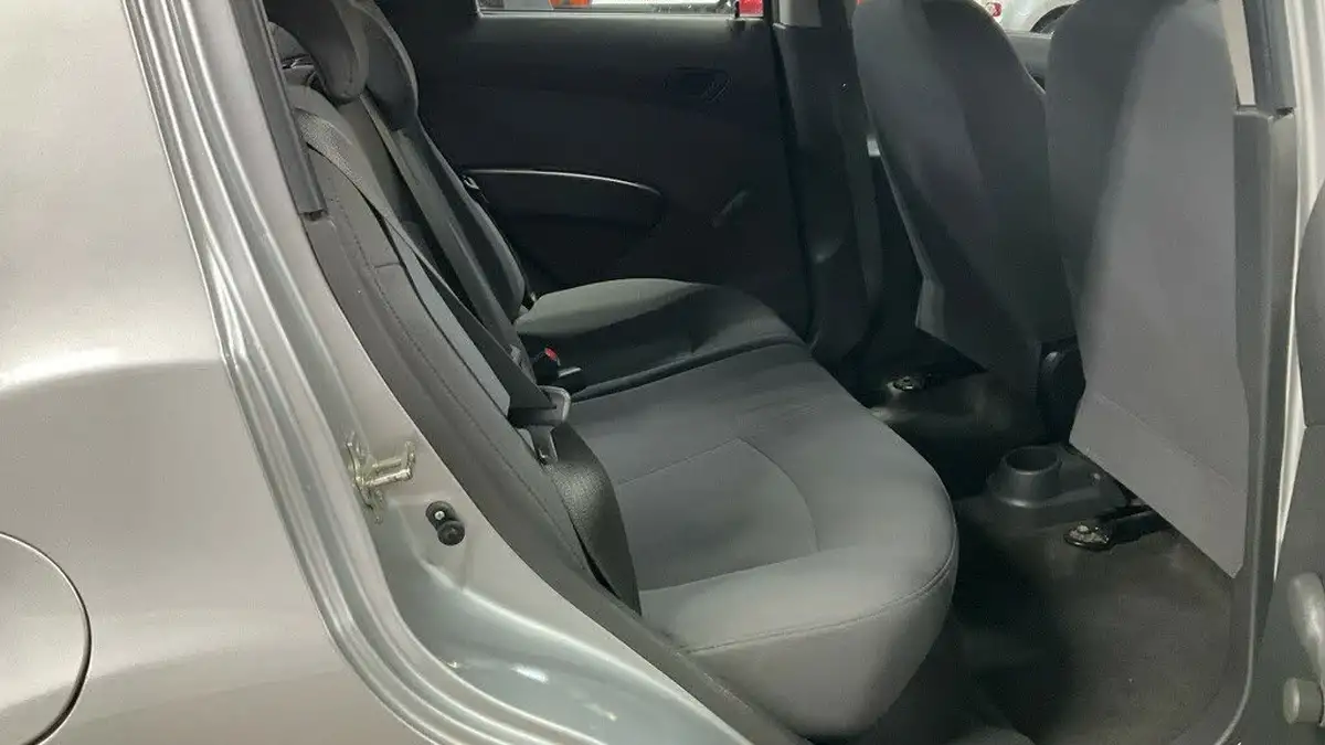 2012-chevrolet-spark-10-big-5