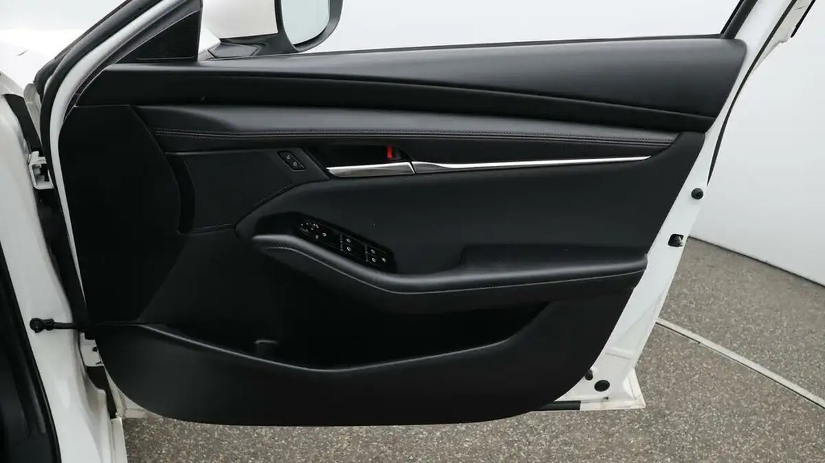 2021-mazda-mazda3-20-sport-lux-122ps-hatchback-5d-big-15