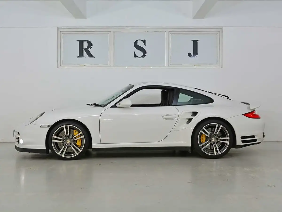 2011-porsche-911-38-turbo-s-coupe-big-5