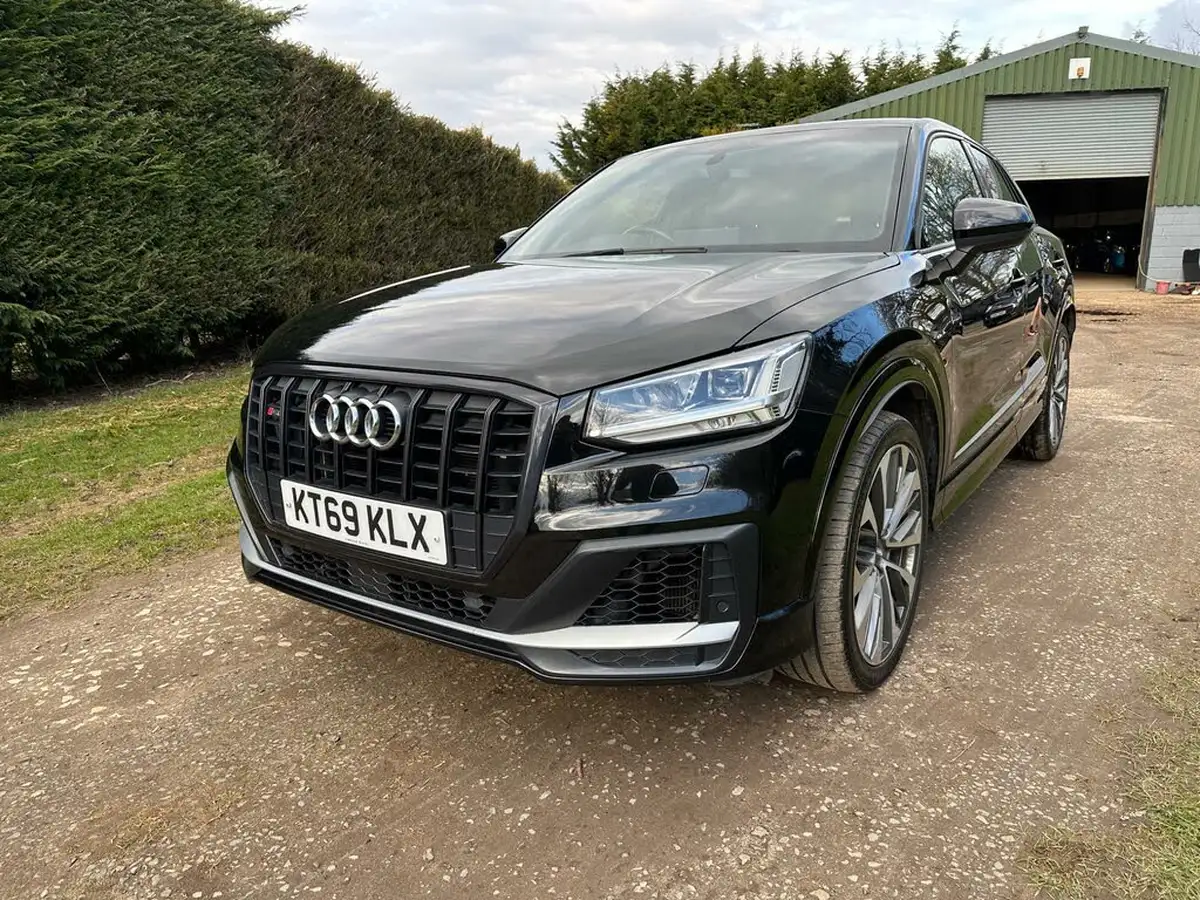 2020-audi-sq2-20-tfsi-black-edition-big-9