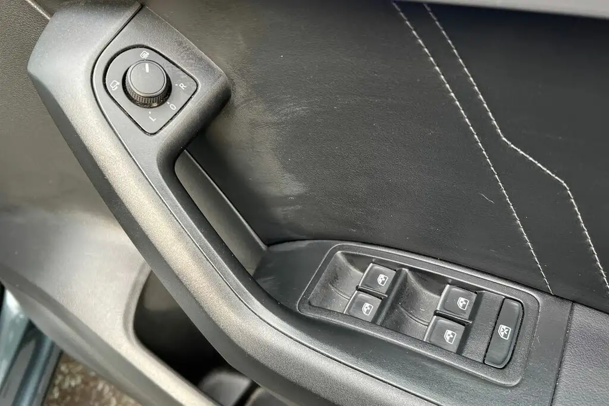2023-seat-ateca-15-ecotsi-fr-dsg-big-18