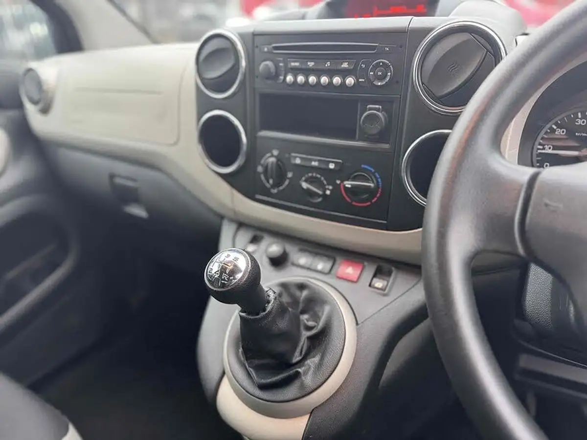 2014-citroen-berlingo-16hdi-xtr-115ps-big-10