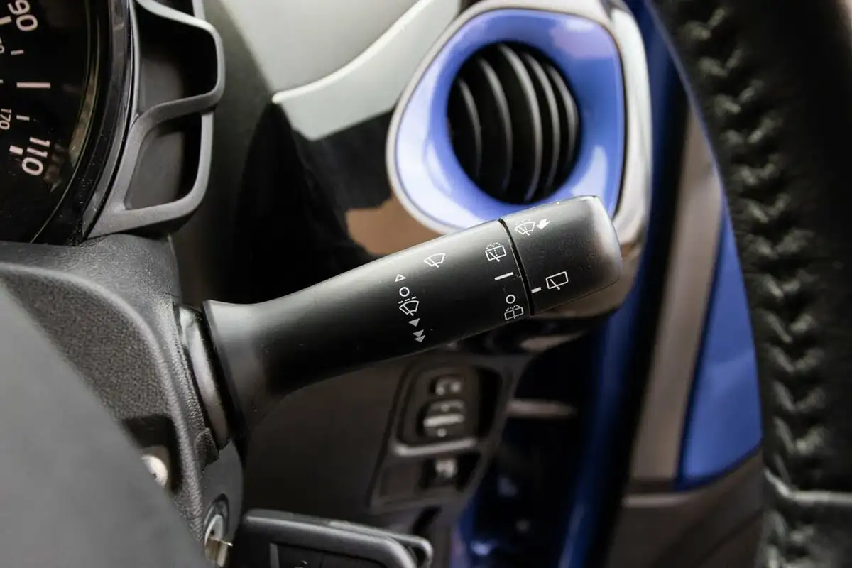 2019-peugeot-108-10-collection-hatchback-big-19