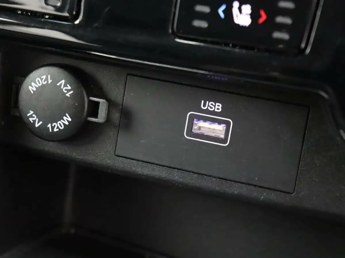 2019-kgm-ssangyong-korando-16td-ultimate-big-22
