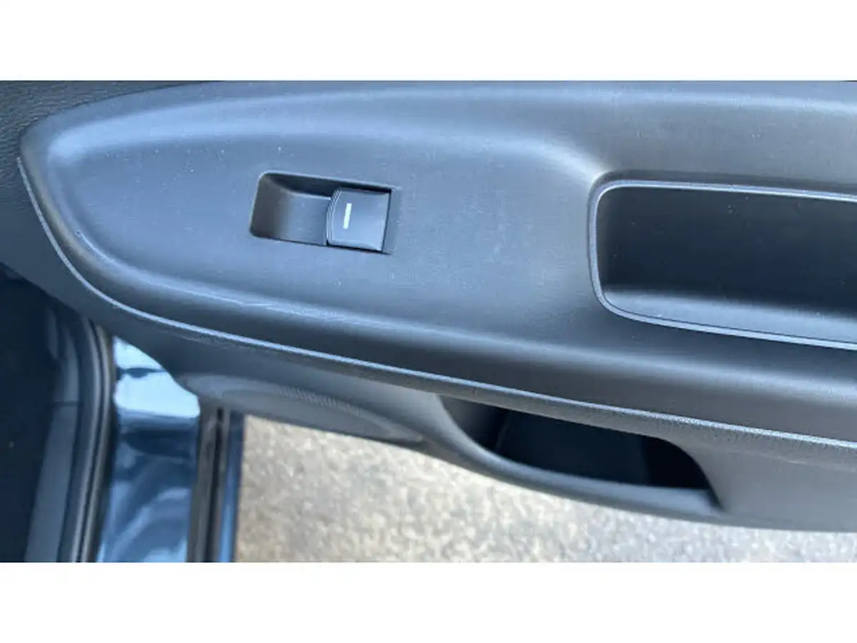 2023-honda-jazz-15-i-mmd-advance-big-25