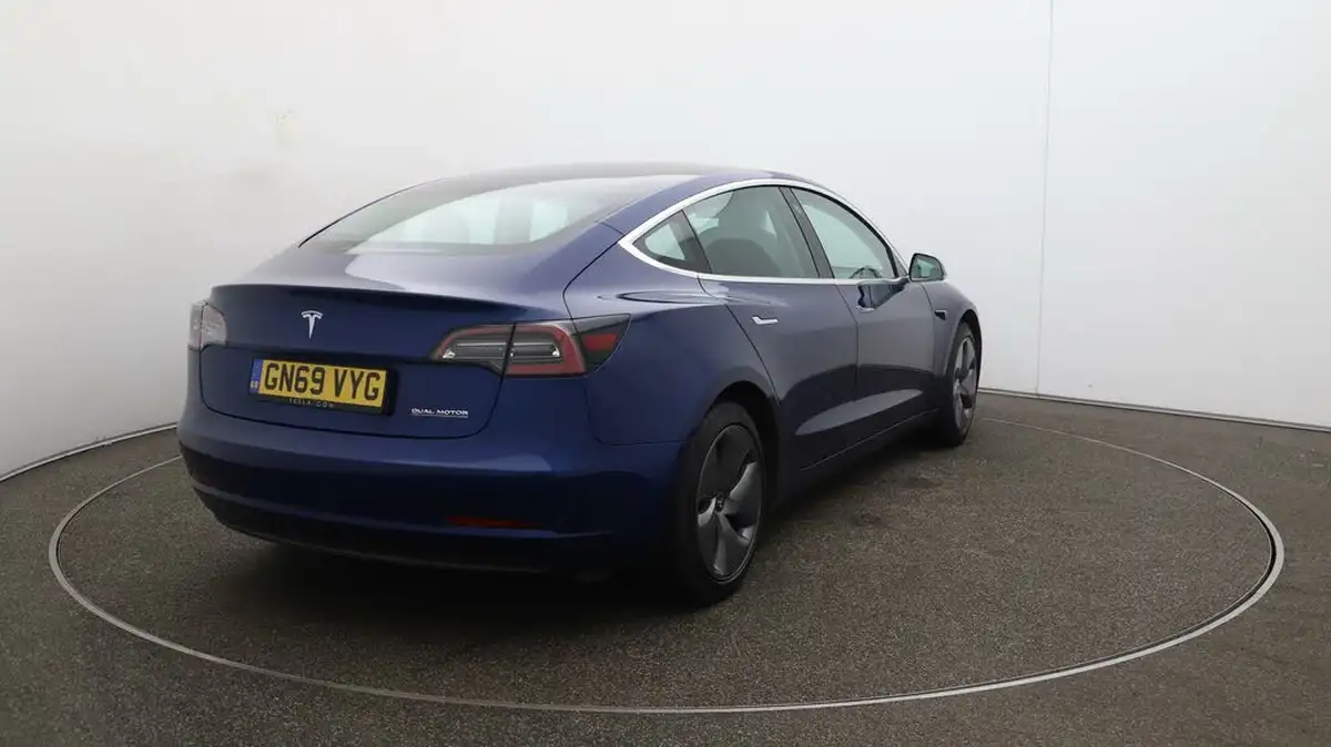 2019-tesla-model-3-e-4x4-performance-pack-big-53