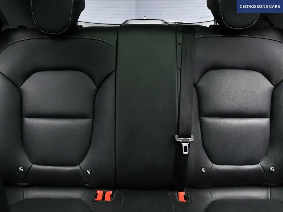 2021-mg-zs-suv-e-exclusive-ev-big-9