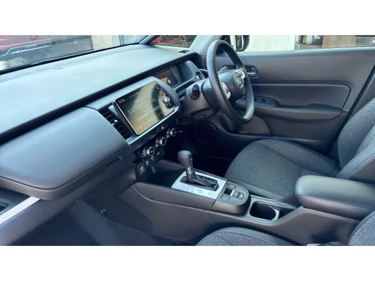 2023-honda-jazz-15-i-mmd-advance-big-1